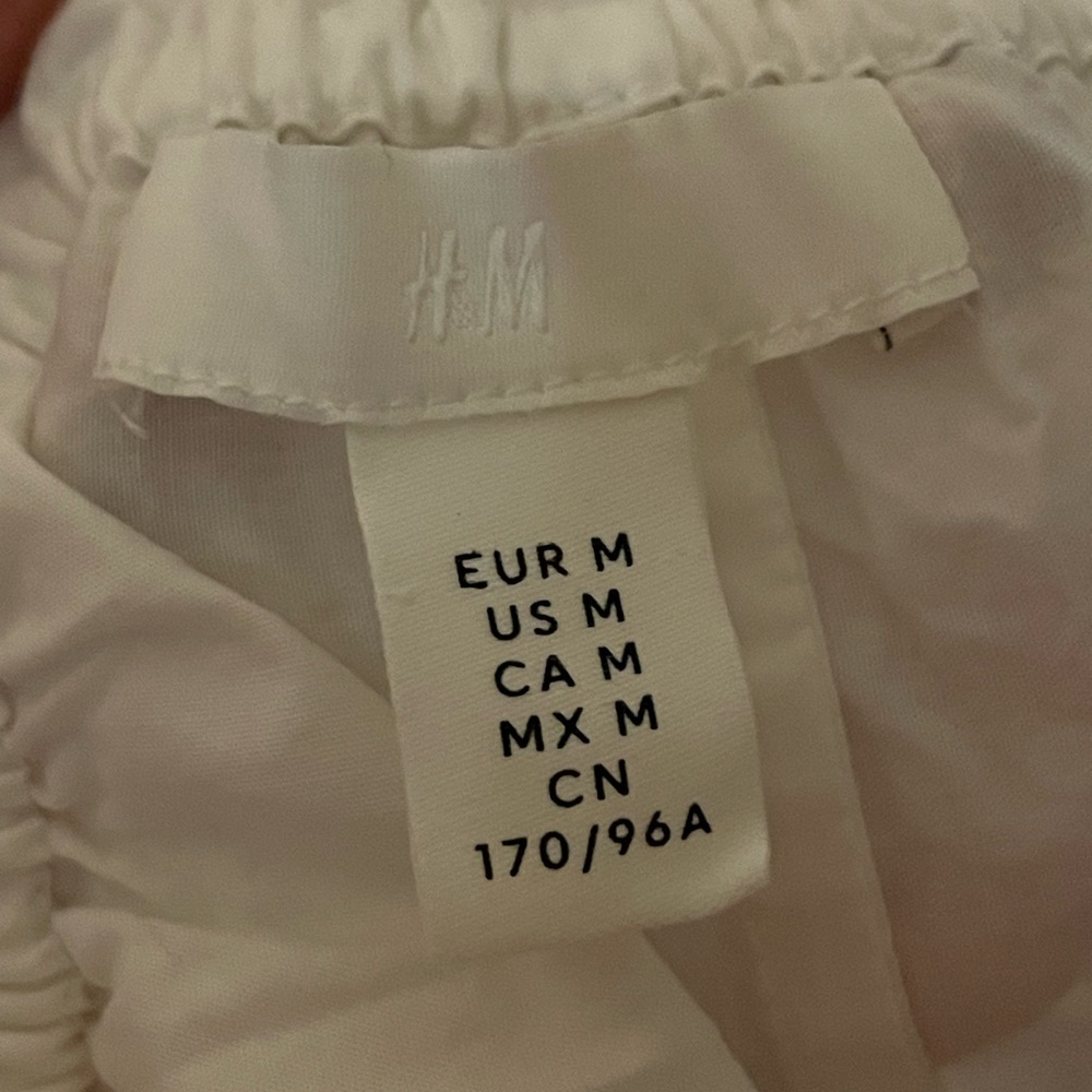 Elegant H&M White off the shoulder Dress NWT - Picture 4 of 6